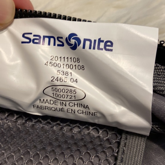 SAMSONITE LAPTOP Bag color black excellent condition length 18” high 13.5” - Picture 6 of 16